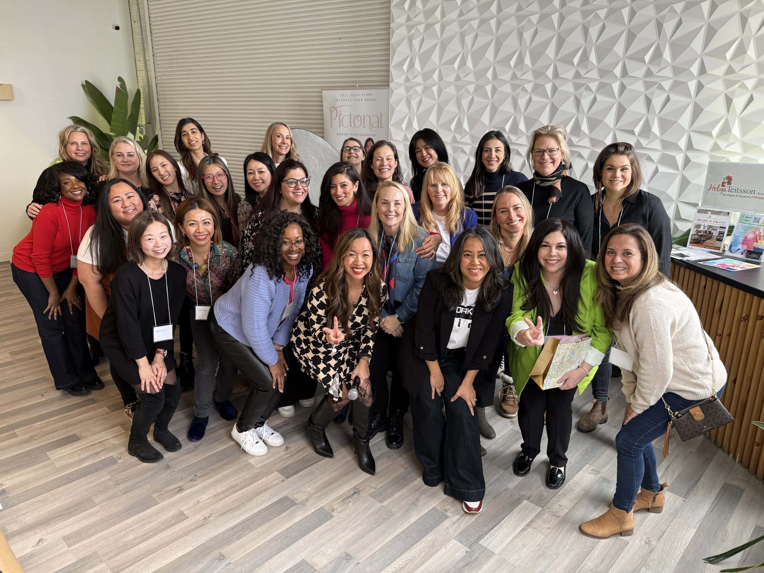 000944145B-EmbraceSushi_12-ZaruhLeon_wKKmQDh5y9