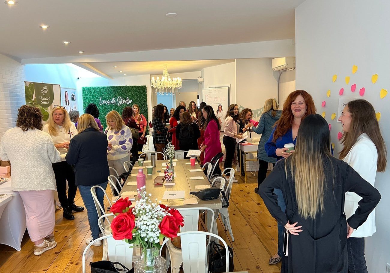 00BCE62A2E-EmbraceGalentines_12-ZaruhLeon_41231_WEB