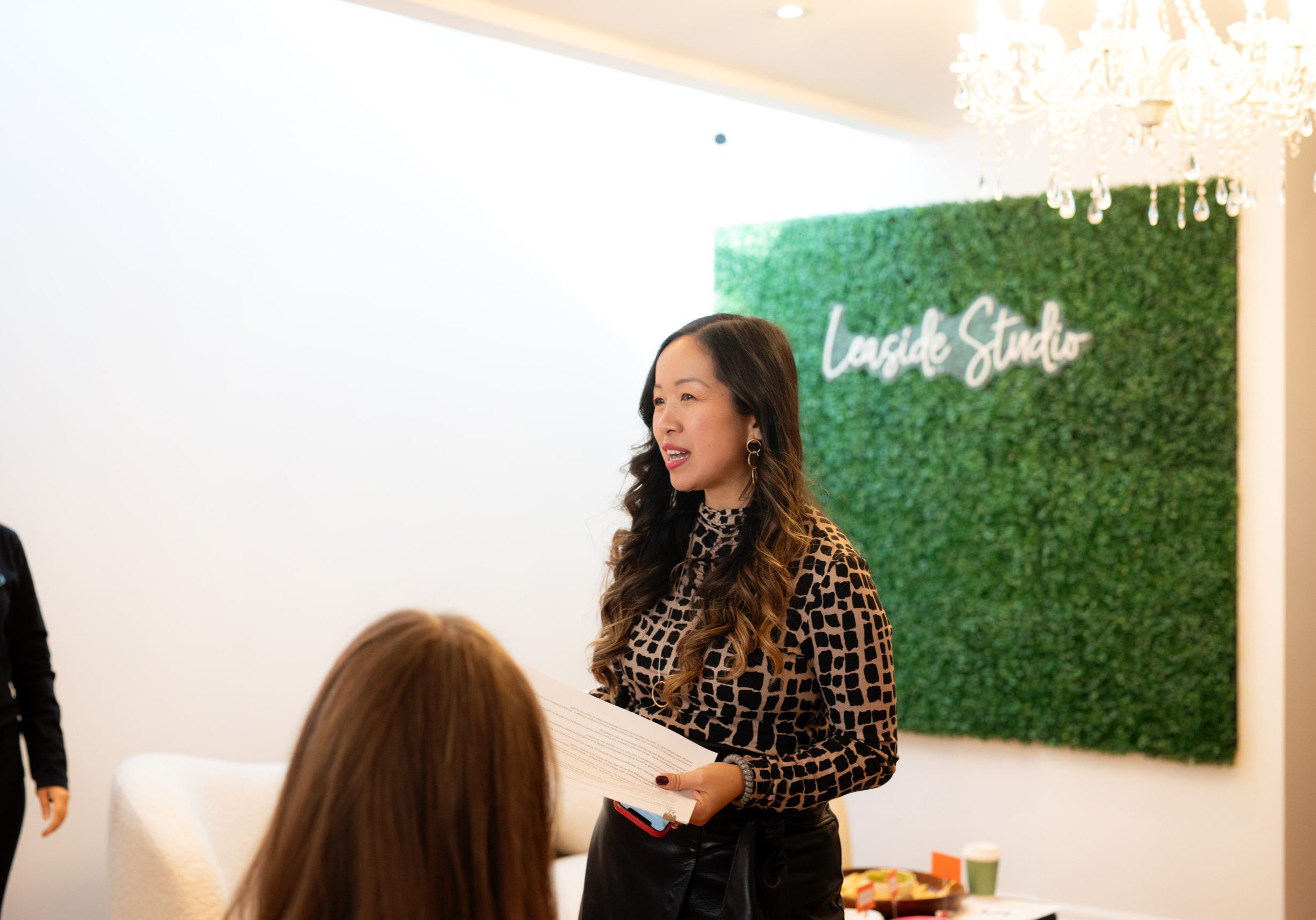 2023-11-30-Pictonat_Embrace_1130_0017